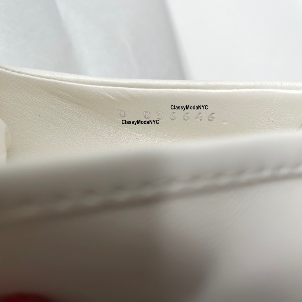 ❌❌ SOLD Chanel NIB Loafers White Leather Quilted Silver Turnlock CC Logo - Picture 11 of 12